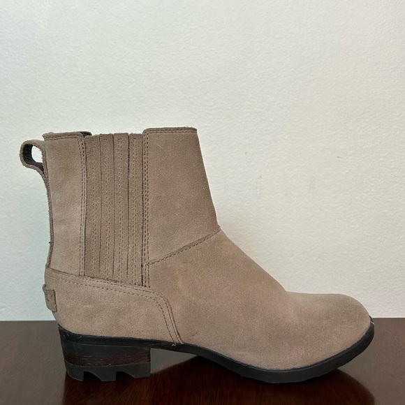 Sorel Women’s Lolla Chelsea Ankle Boots Waterproof Tan Suede NL3079-240 Size 6 - Picture 6 of 9